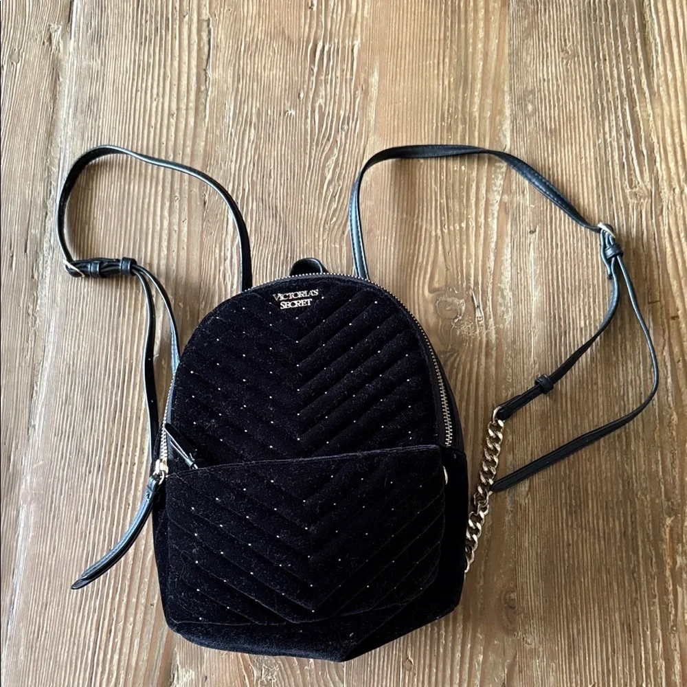 black leather backpack with gold hardware Small Runwell Disney Jansport bags and Rod Length:32